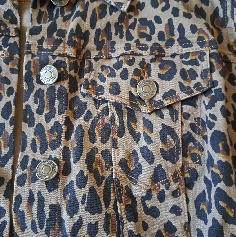 Leopard Print Jean Jacket - Picture 3 of 4